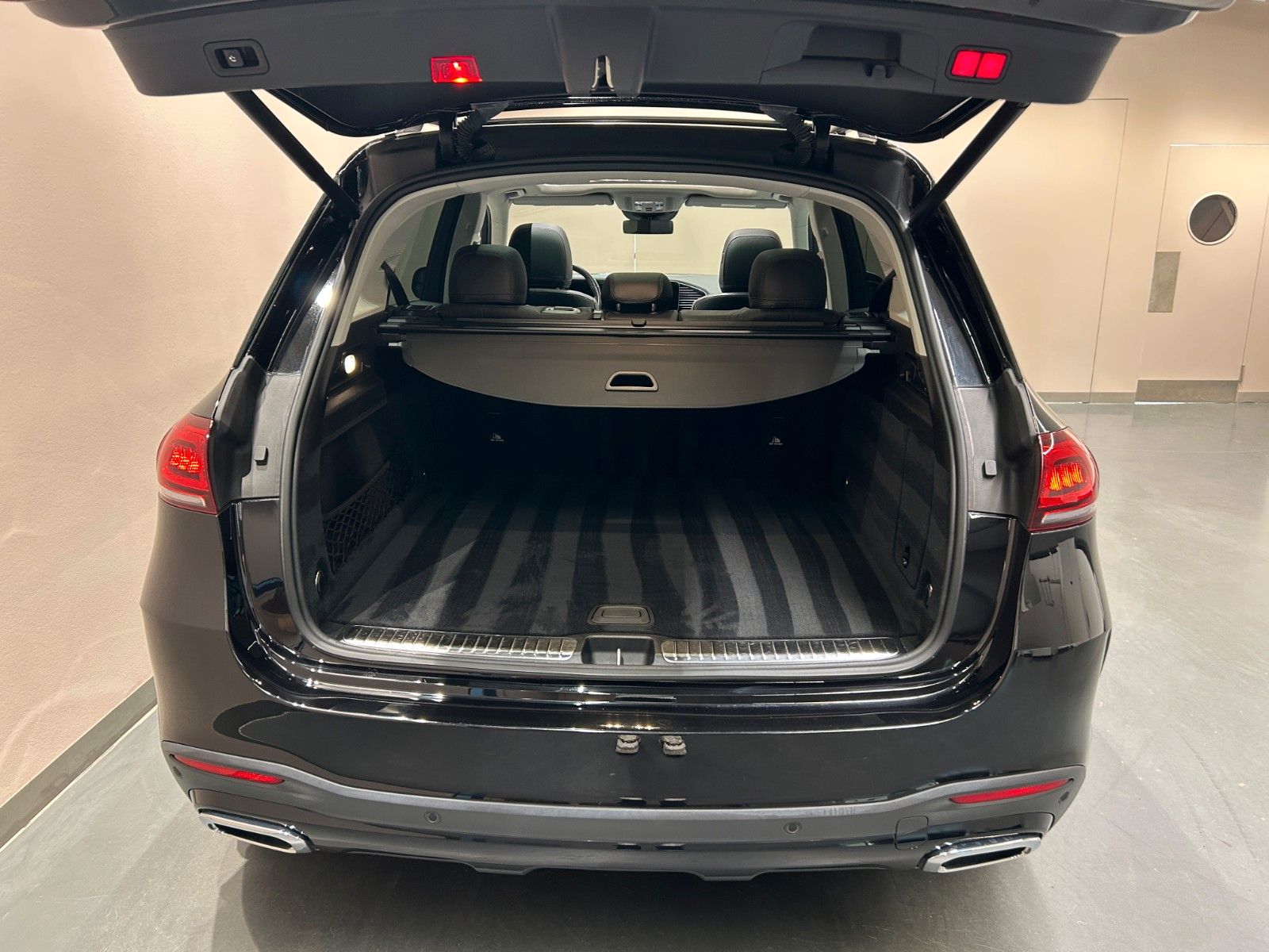 Mercedes-Benz GLE400 d 4M *AMG*NIGHT*PANO*STANDHZ*AHK*H-U*360*