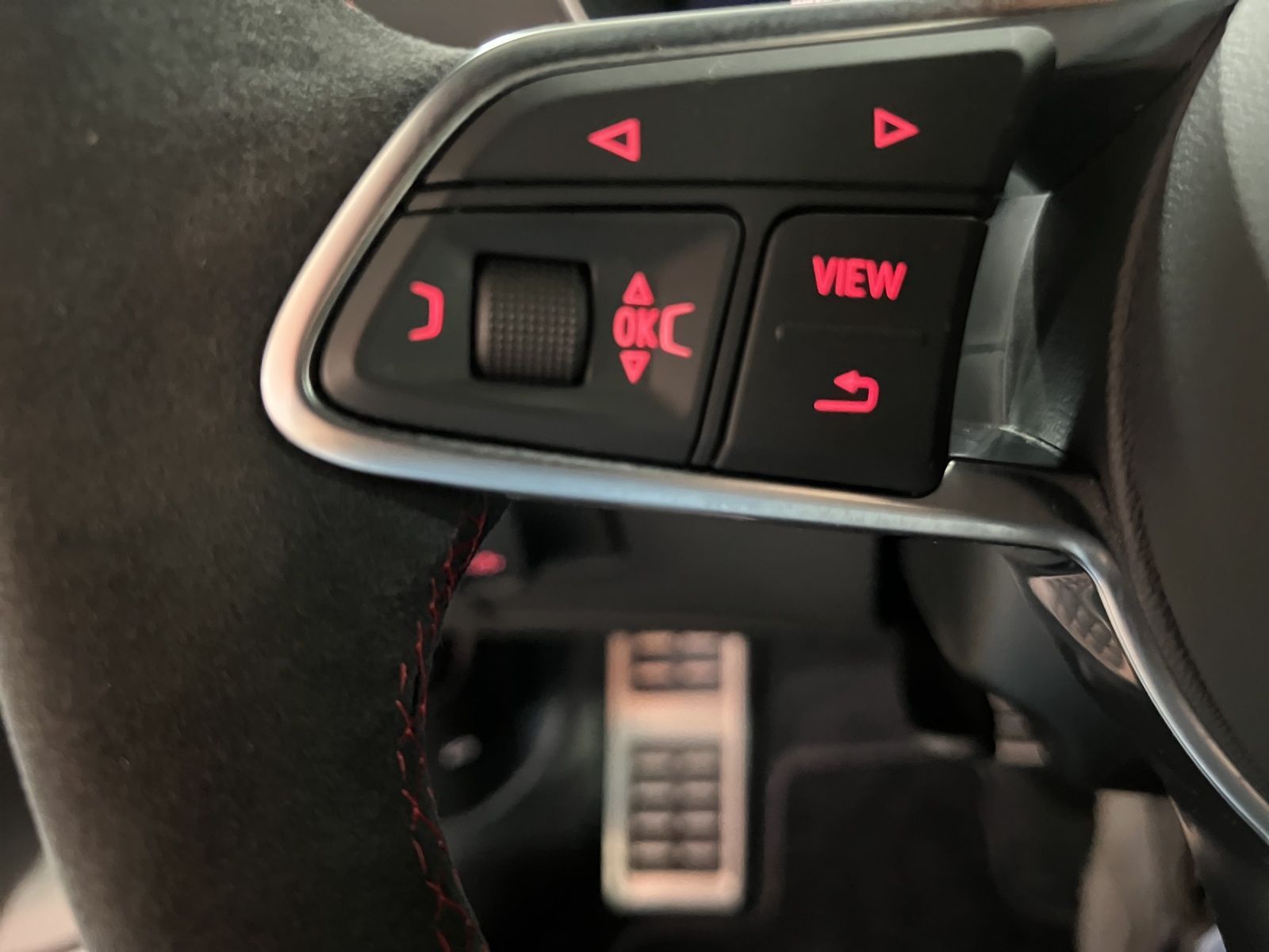Audi TT Roadster 40 TFSI LED LM 19" Navi PDC+RFK