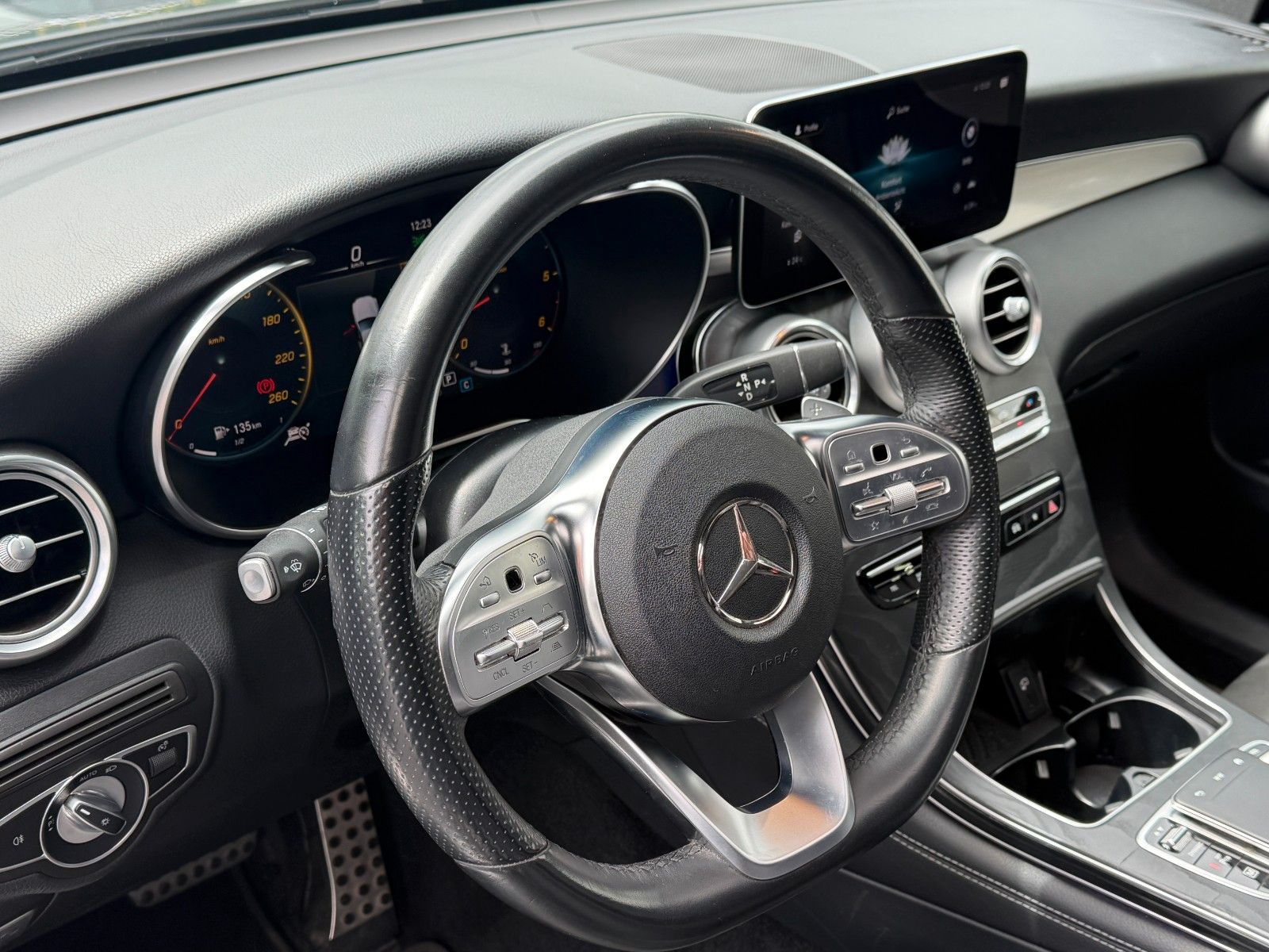 Mercedes-Benz GLC 400d 4Matic *AMG*Panorama*MBUX*Memory