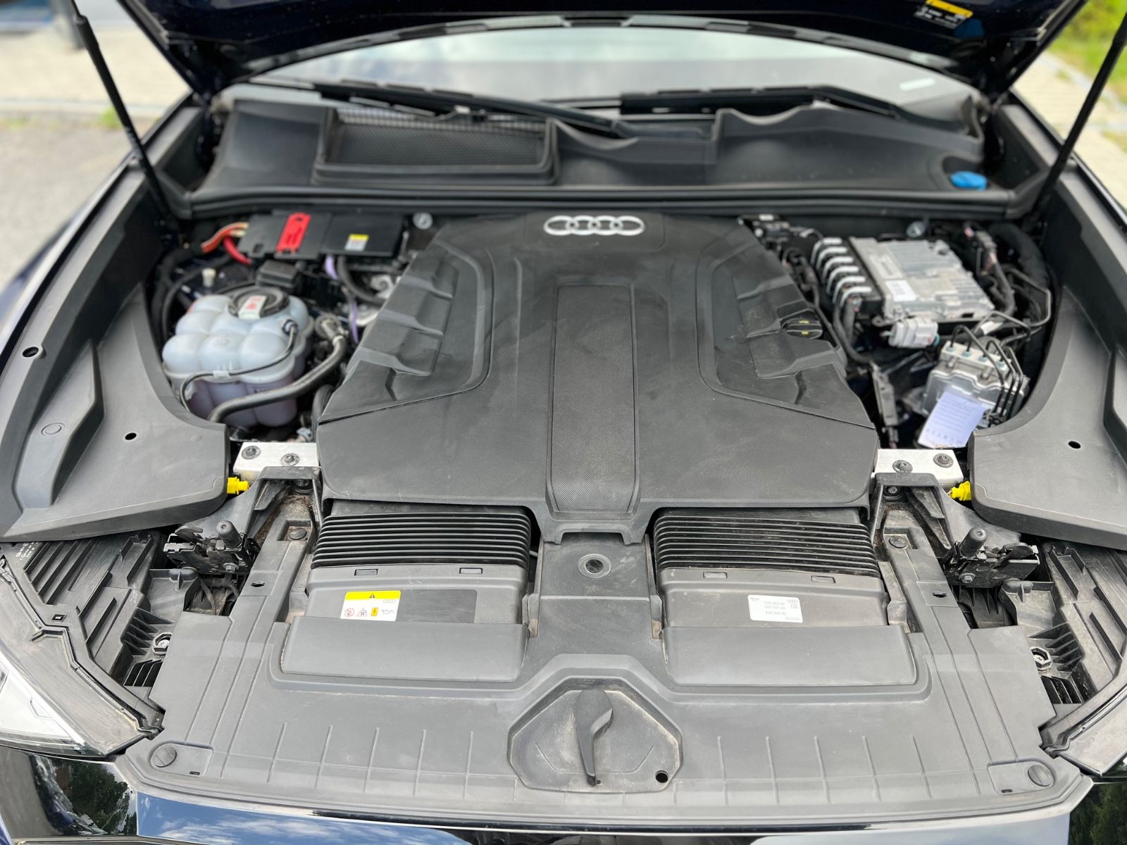 Audi Q8 50 TDI quattro*S-LINE* Panorama*SOFT-CLOSE*