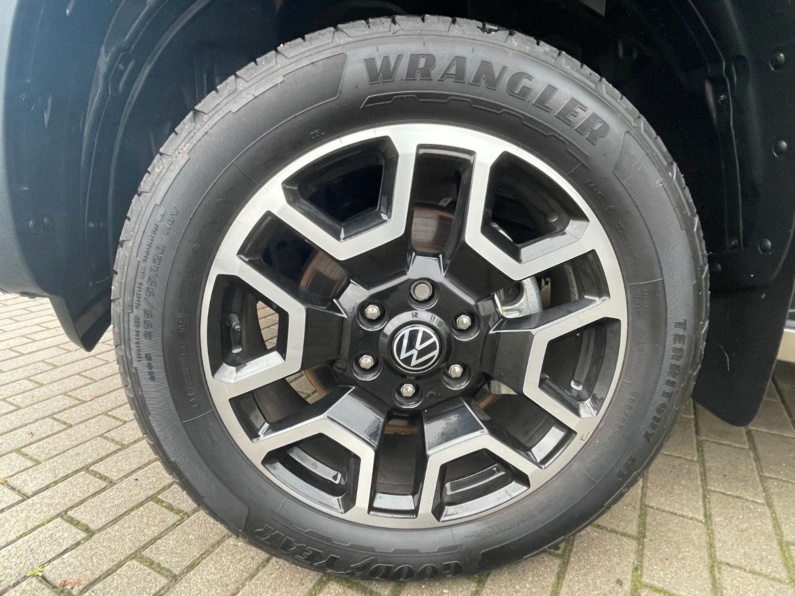 Volkswagen Amarok 3.0 V6 TDI Style 4MOTION - Samsaru's Car Outlet
