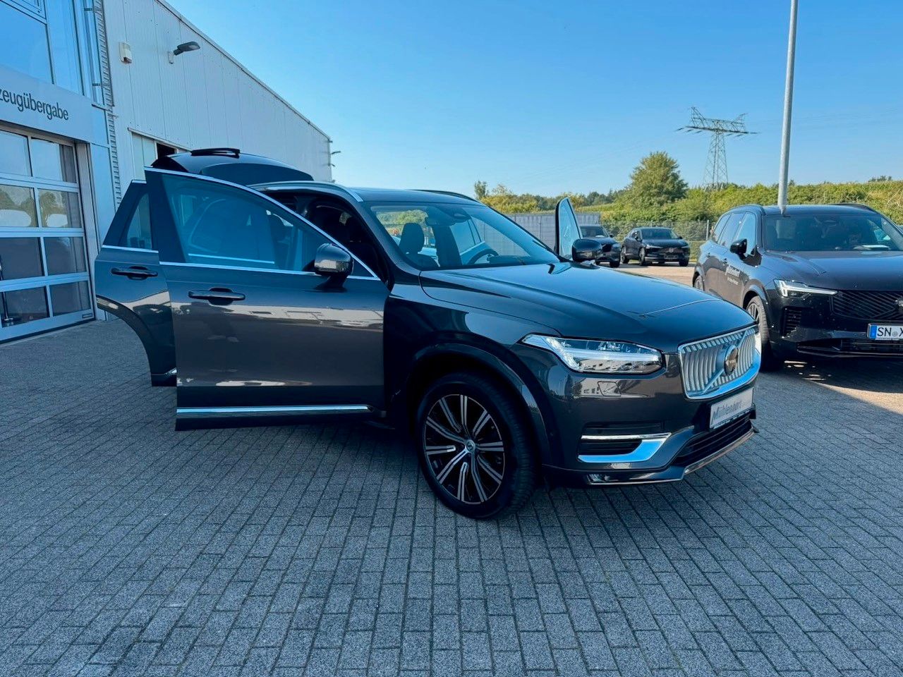 Volvo XC90 B5 D AWD ULTIMATE BRIGHT-360-AHK-Pano-Sthzg