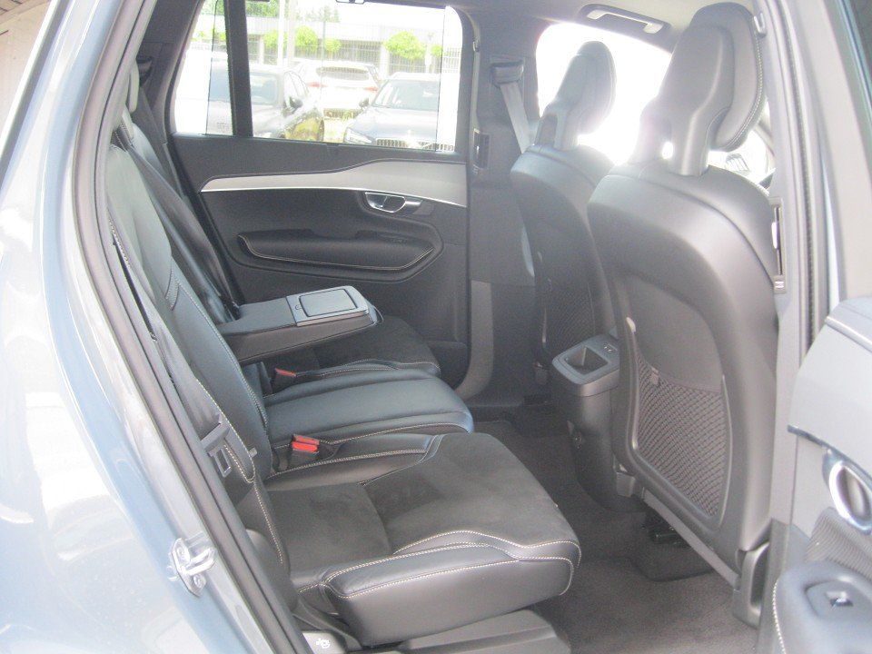 Volvo XC90 B6 Benzin R-Design - Samsaru's Car Outlet