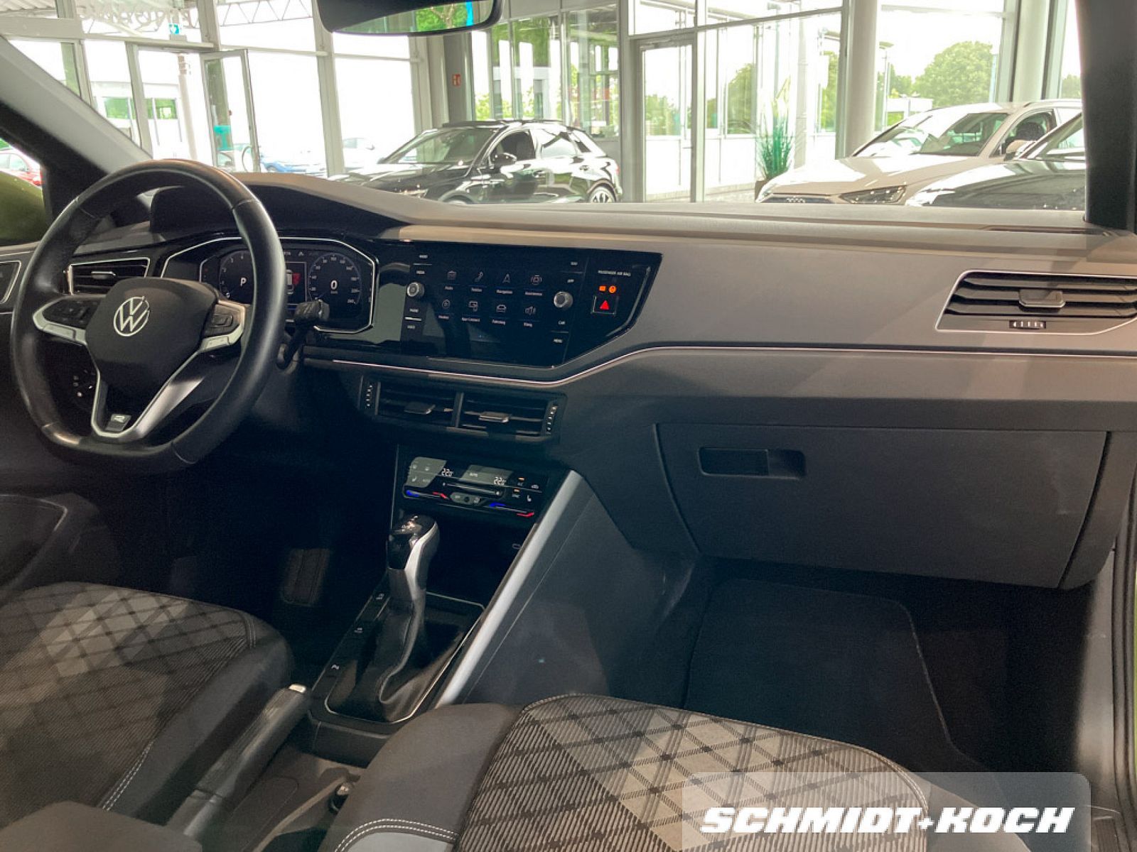 Volkswagen Taigo 1.0 TSI DSG R-Line - Samsaru's Car Outlet