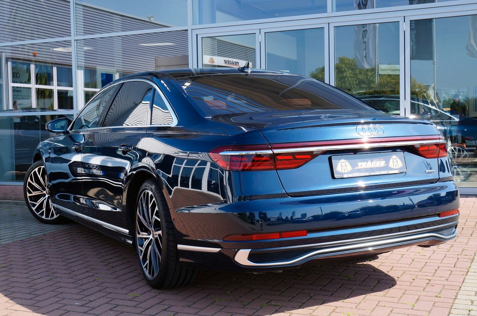 Audi A8L S line V8 60 TFSI - Samsaru's Car Outlet