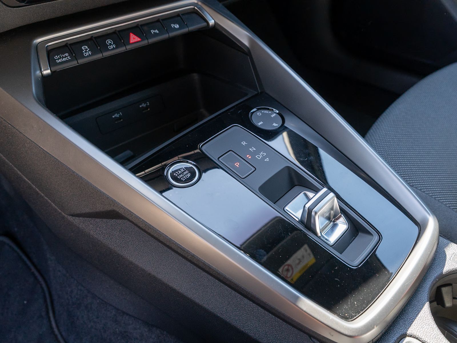 Audi A3 Sportback advanced 40TDI quatt Stroni LED RFK