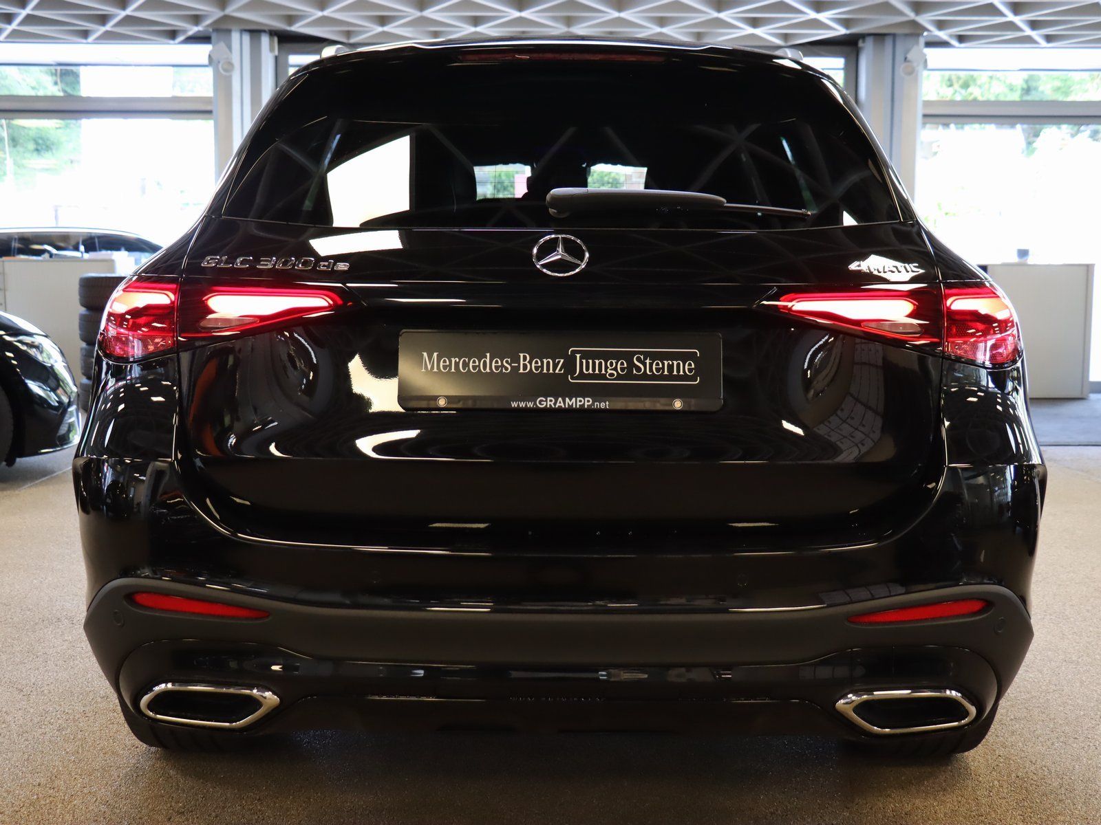 Mercedes-Benz GLC 300 de 4M AMG Distronic/LED/HUD/AHK/Night