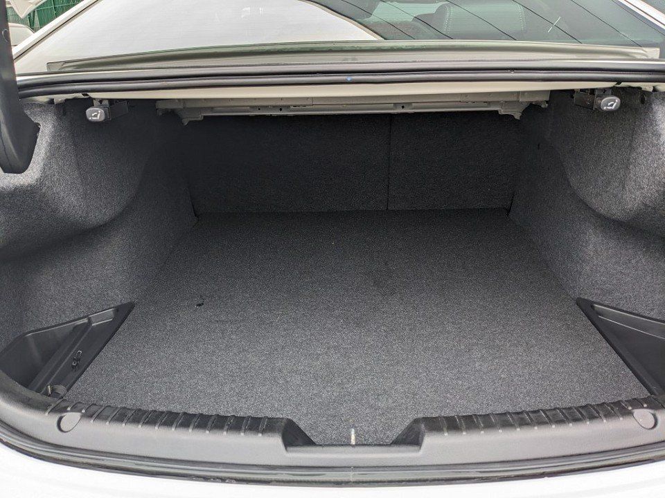 Mazda 6 4-Türer 2.5l Takumi GSD Nappaleder Schwarz Bos