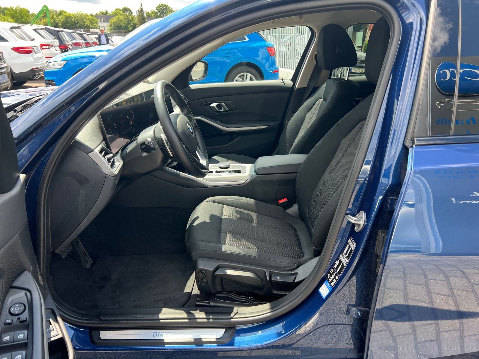 BMW 320 d Touring xDrive - Samsaru's Car Outlet