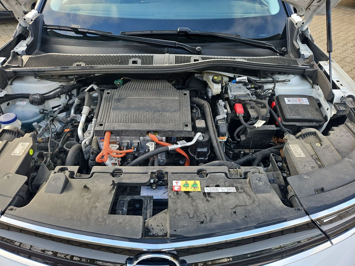 Opel Mokka-e ELEGANCE - Samsaru's Car Outlet