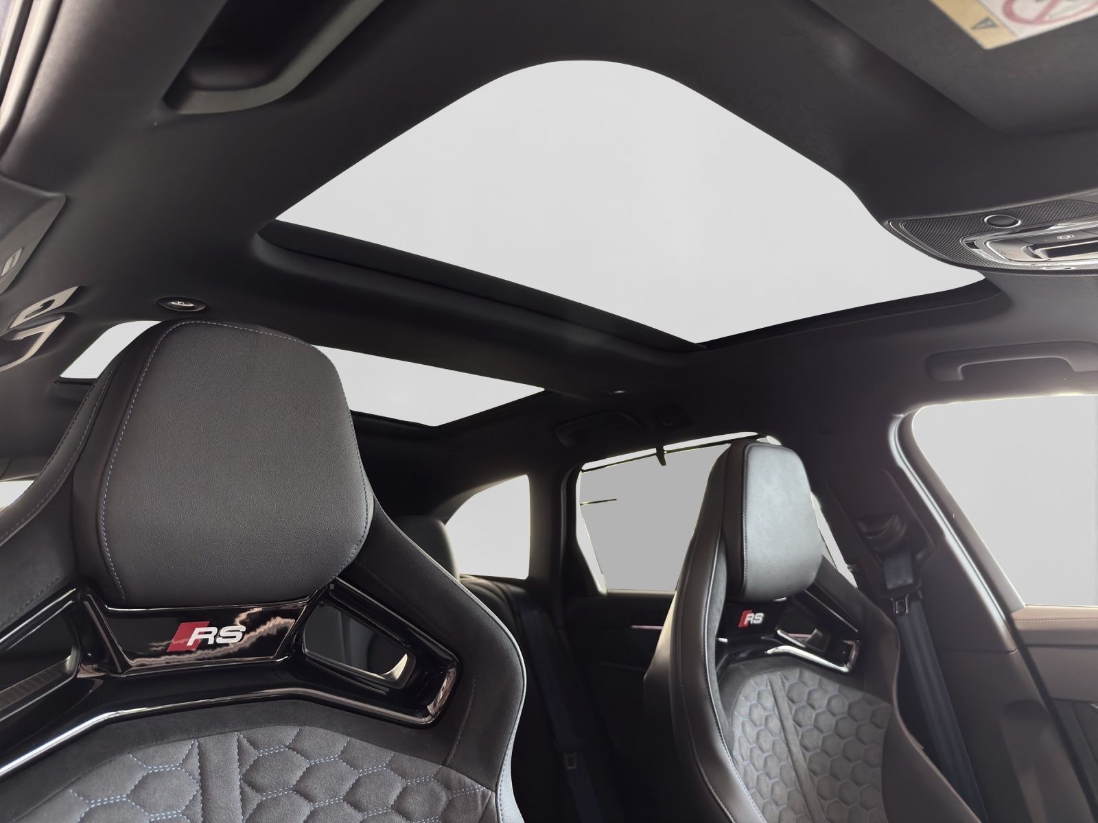 Audi RS6 Avant TFSI Q PERFORMANCE 360° BuO HuD AHK LM