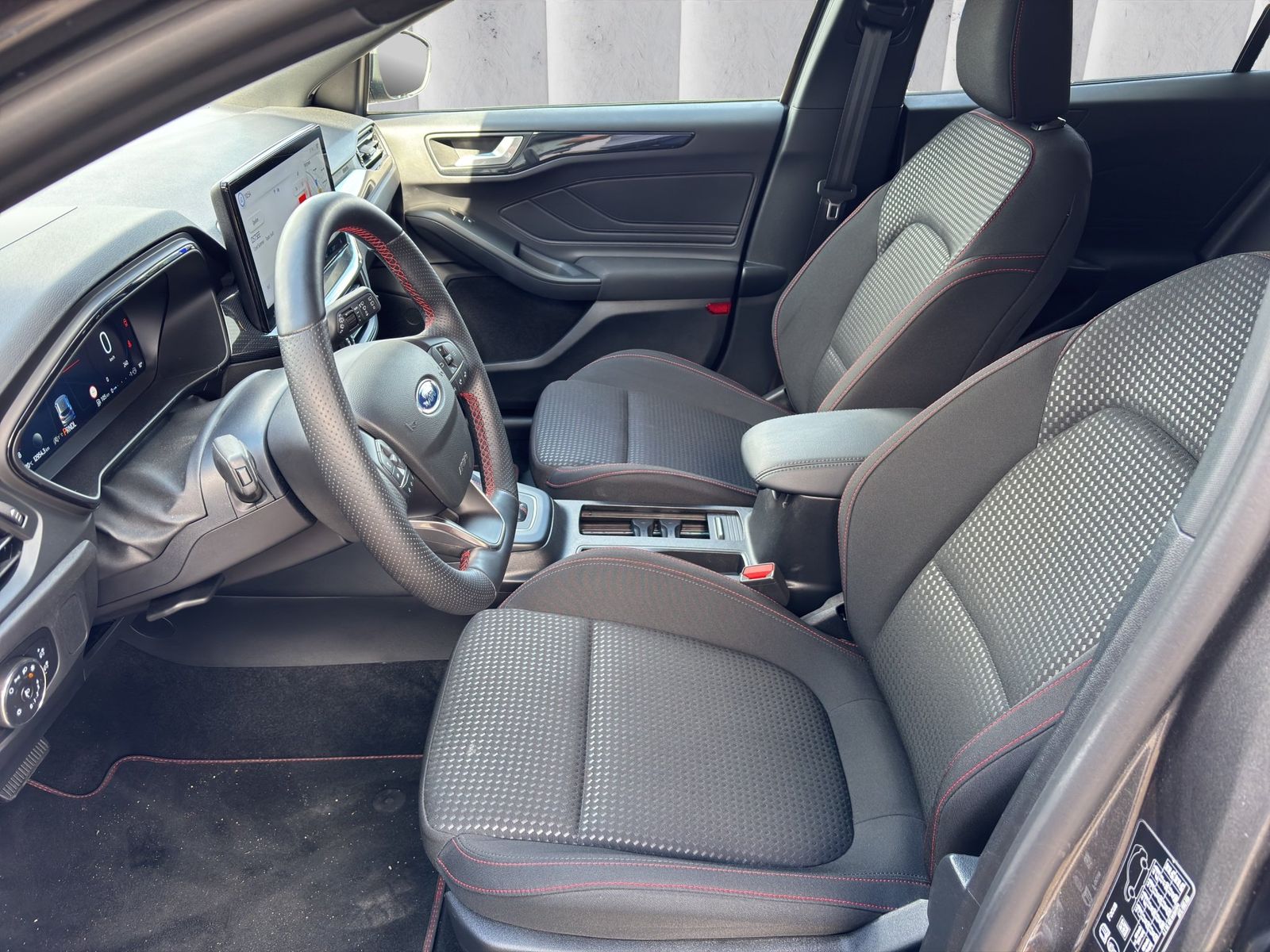 Ford Focus ST-Line X Turnier Aut.*AHK*ACC*HUD*KAM*NAV
