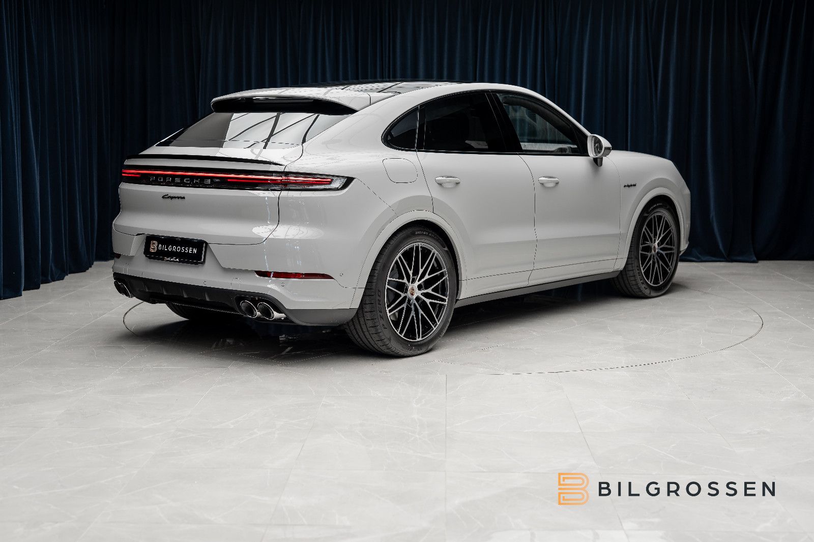 Porsche Cayenne Coupé E-Hybrid PASM BOSE SportExh P-Disp