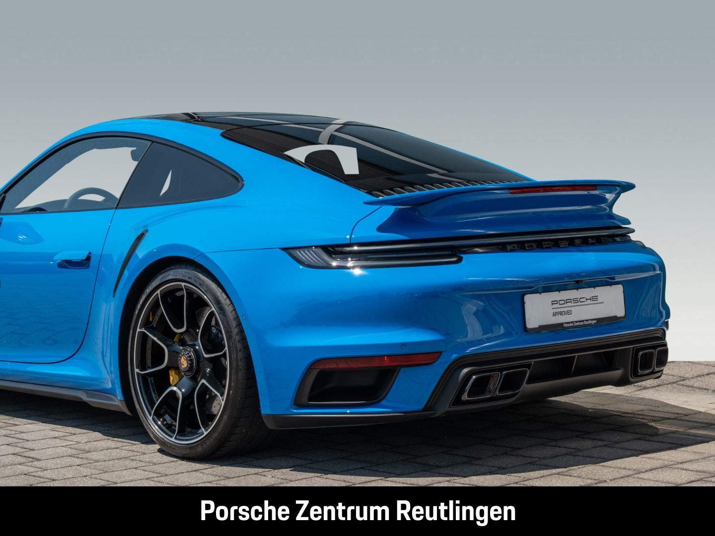 Porsche 992 911 Turbo S Burmester InnoDrive HA-Lenkung