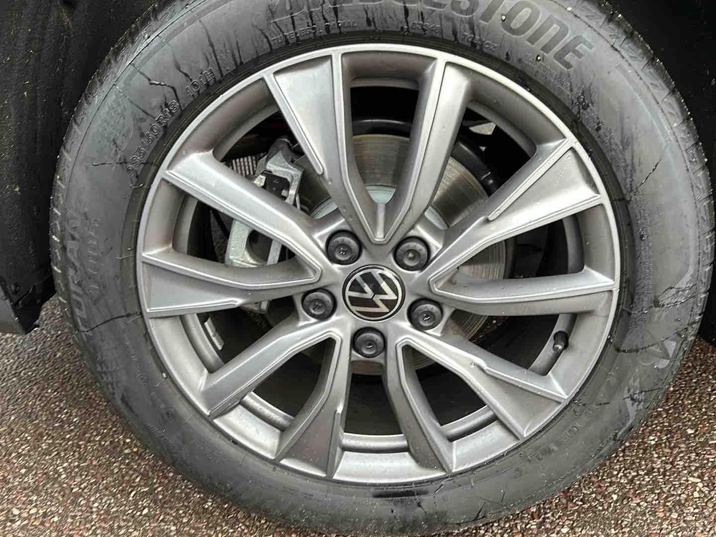 Volkswagen T7 Multivan 2.0 TDI Life - Samsaru's Car Outlet