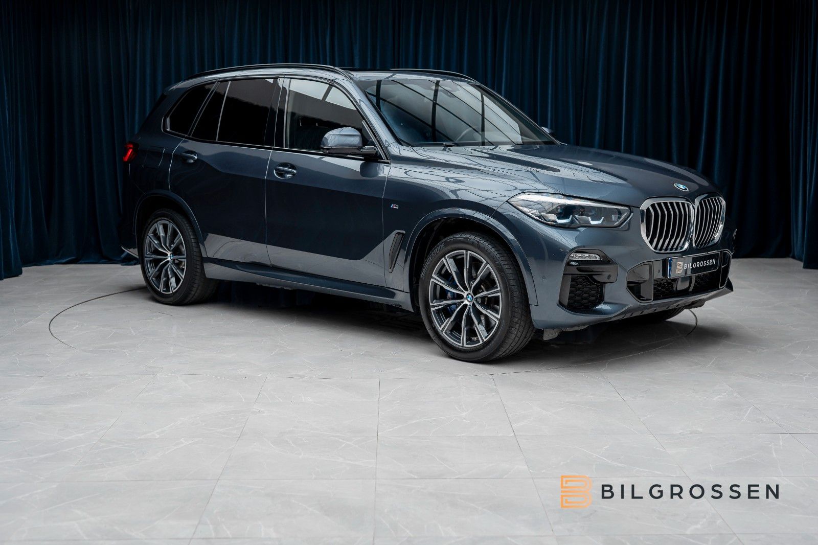 BMW X5 xDrive45e M Sport Pano H/K HUD Tow 360° ACC