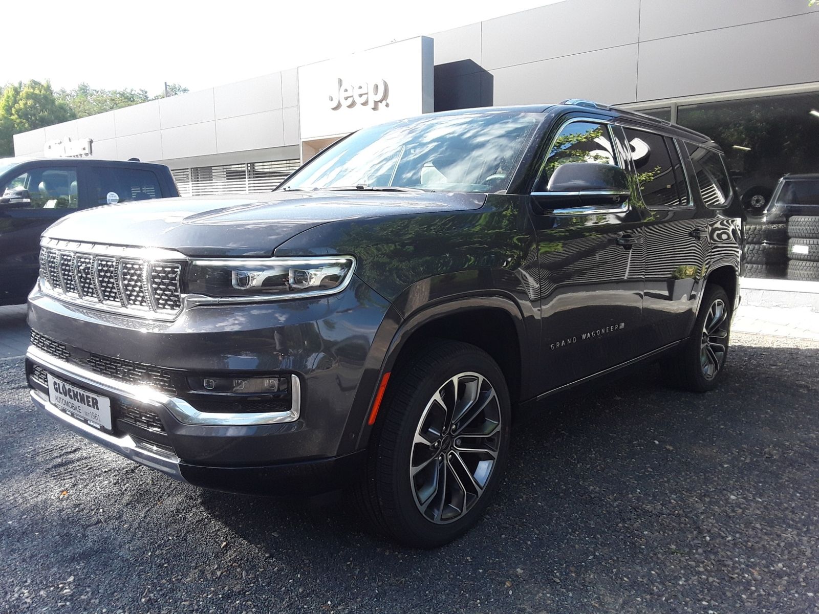 Jeep Grand Wagoneer 6.4 V8 Series III