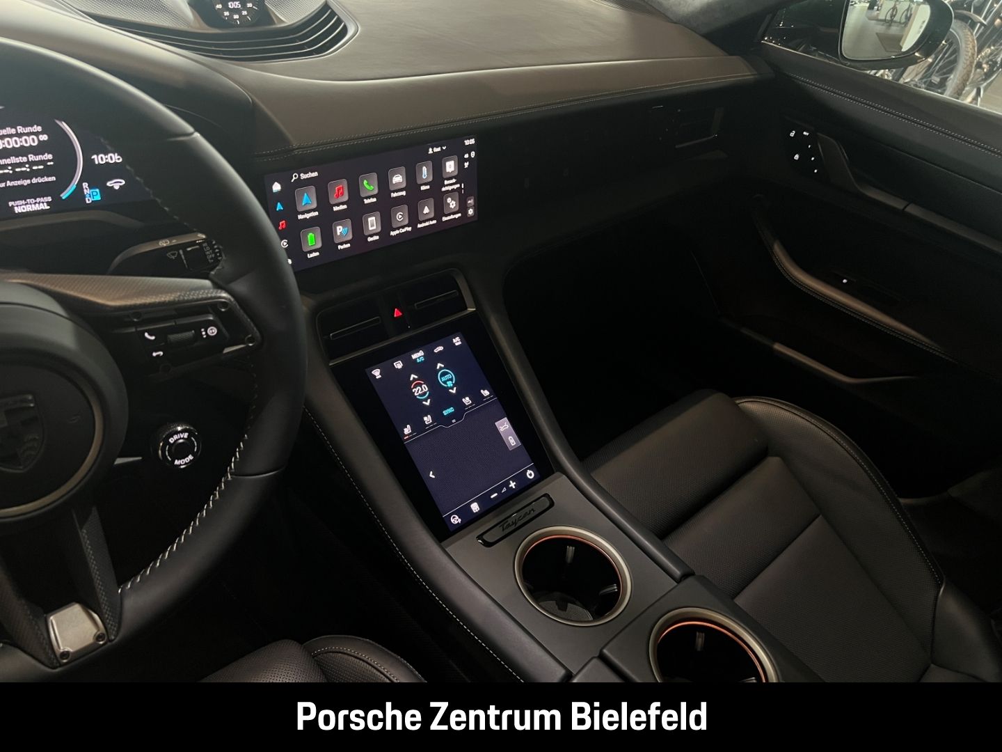 Porsche Taycan Turbo S Cross Turismo Burmester LED