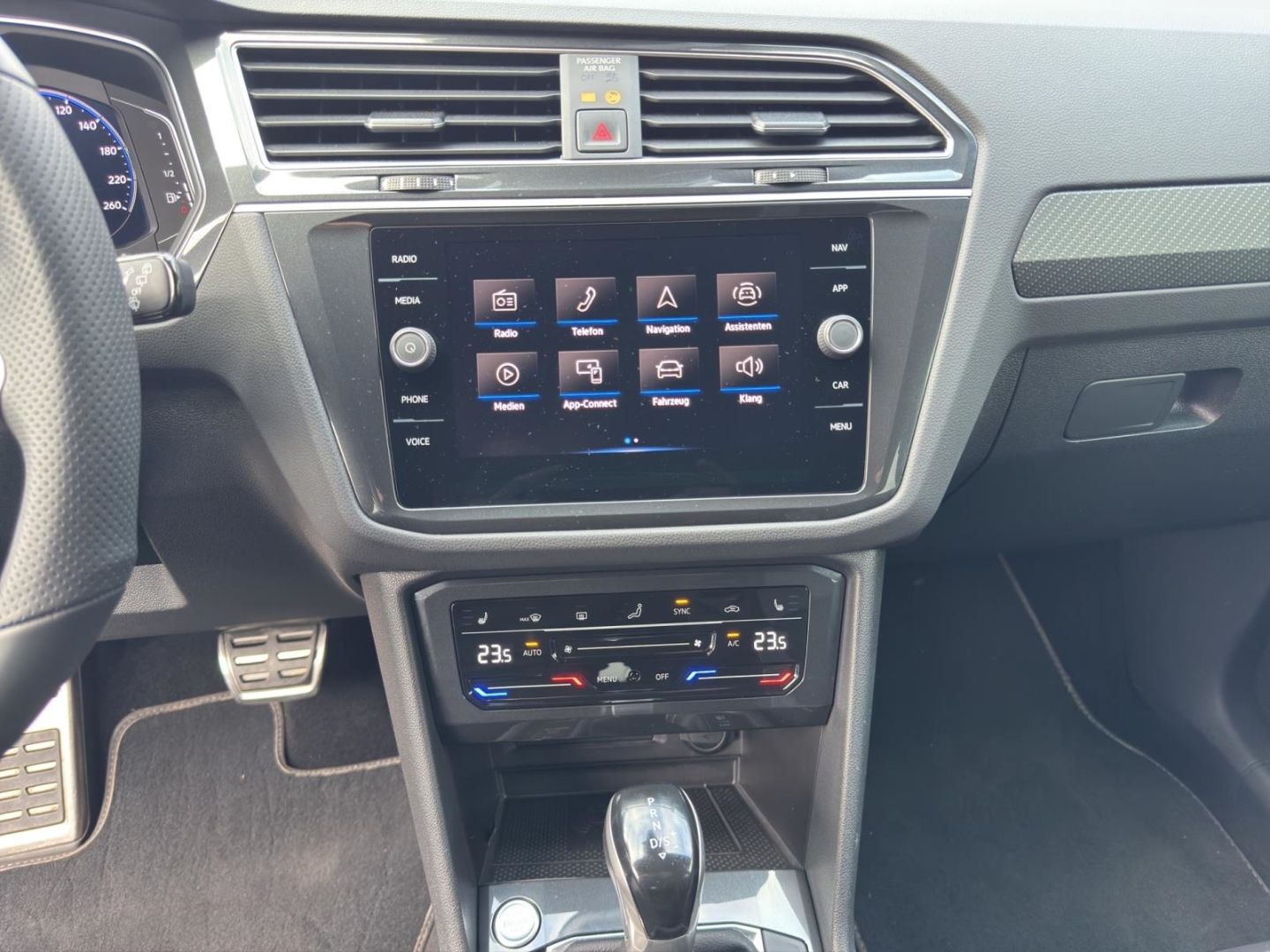 Volkswagen Tiguan 2.0 TDI 4Motion R-Line Black Style Alu Ma