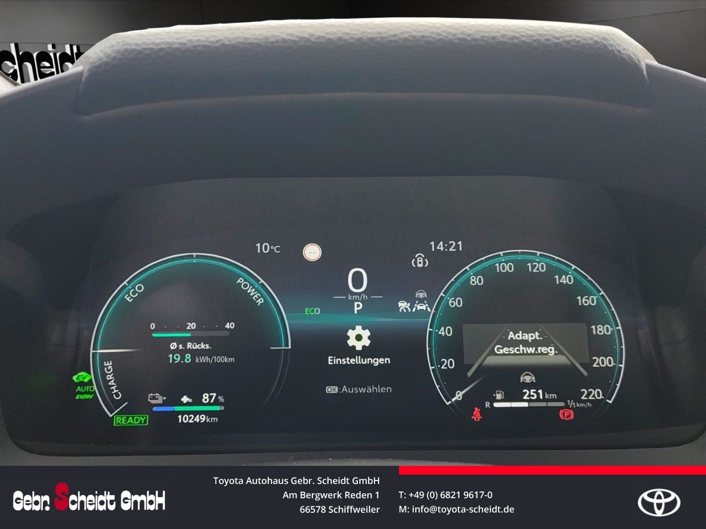 Toyota C-HR Plug-In Hybrid   LED-Scheinwerfer Kamera