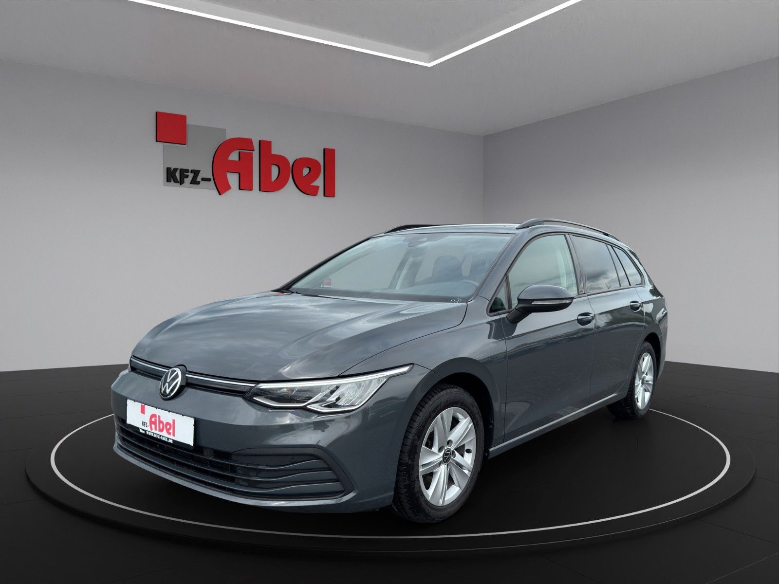 Volkswagen Golf VIII 2,0TDI DSG Var Life - Samsaru's Car Outlet