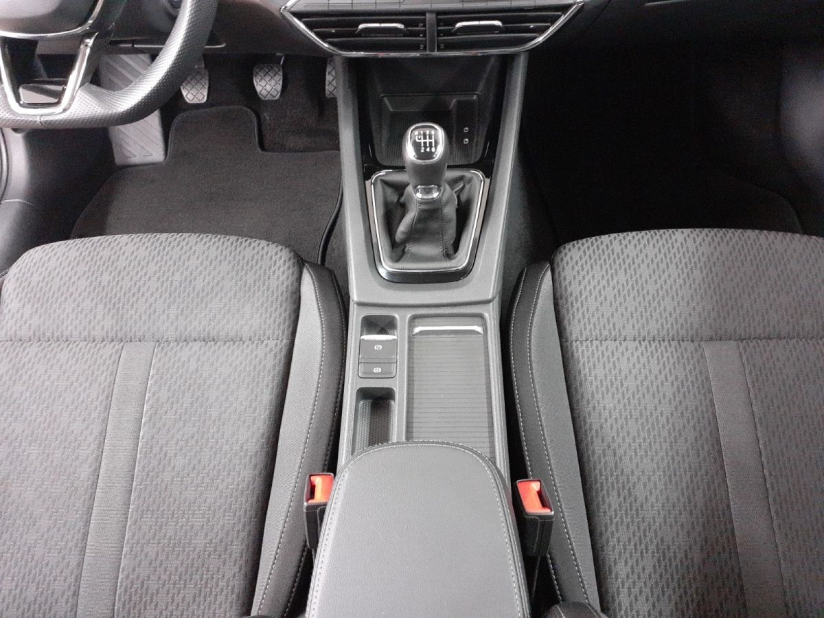 Skoda Octavia Combi 2.0TDI Style - Samsaru's Car Outlet