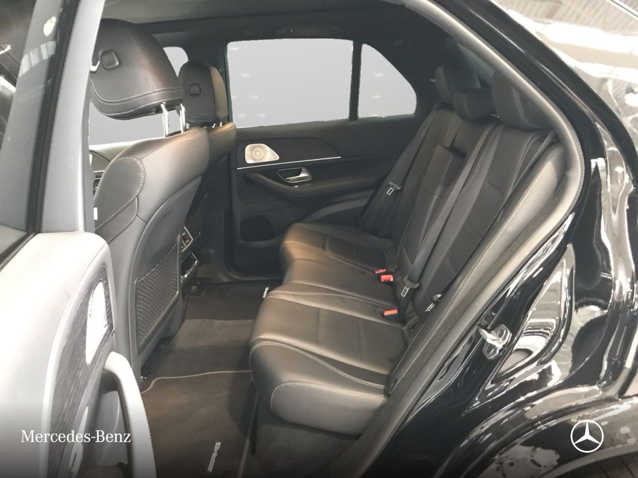 Mercedes-Benz GLE 450 d 4M AMG+NIGHT+PANO+360+AHK+MULTIBEAM+9G