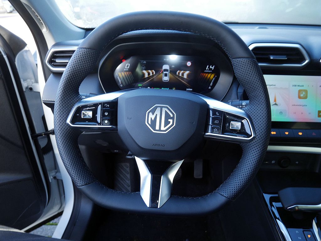 MG ZS Hybrid+ Luxury SHZ KAMERA NAVI ACC LED 360°