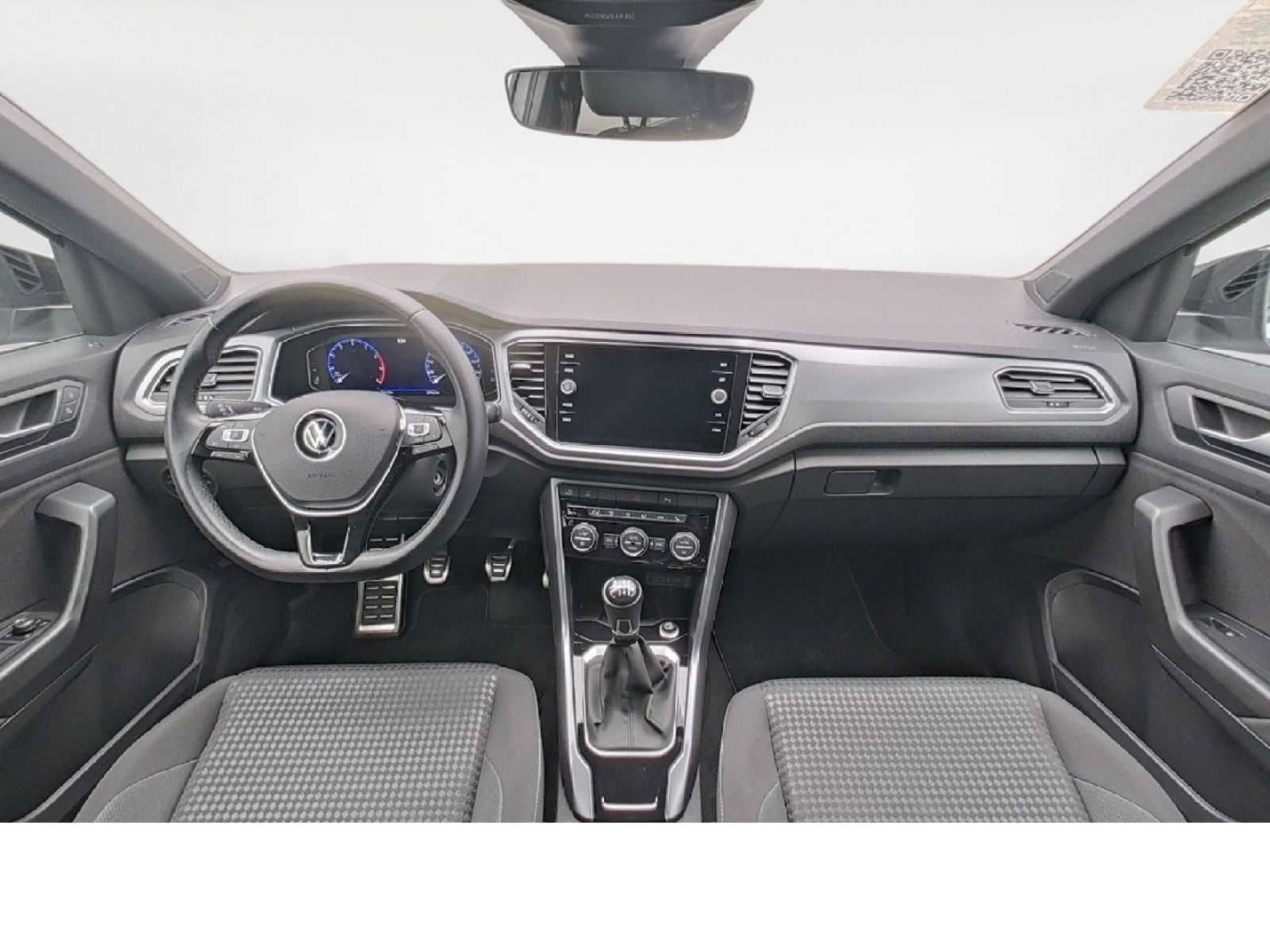 Volkswagen T-Roc 1.5 TSI Active - Samsaru's Car Outlet