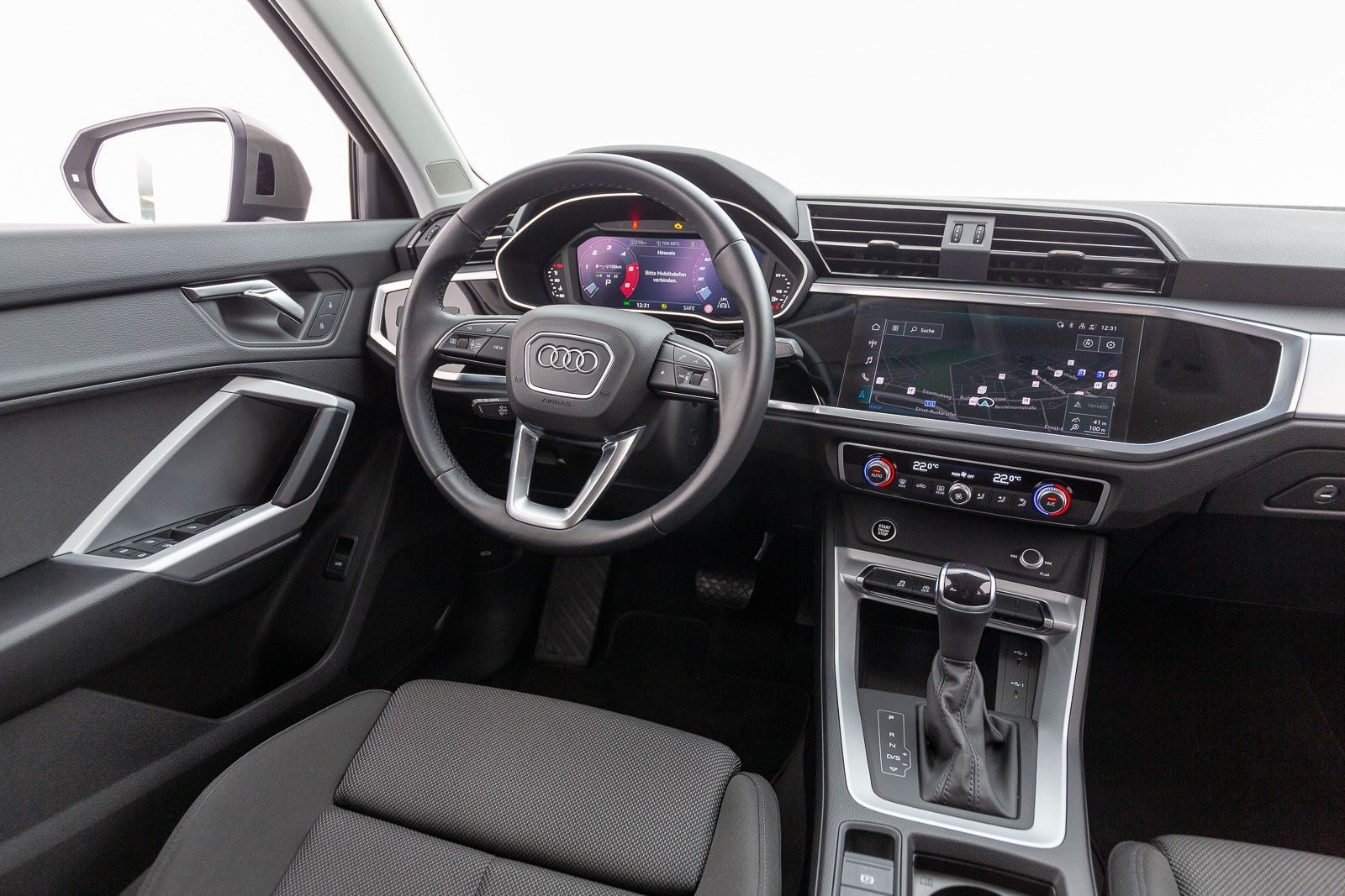 Audi Q3 S line 35 TDI quattro S tronic - Samsaru's Car Outlet