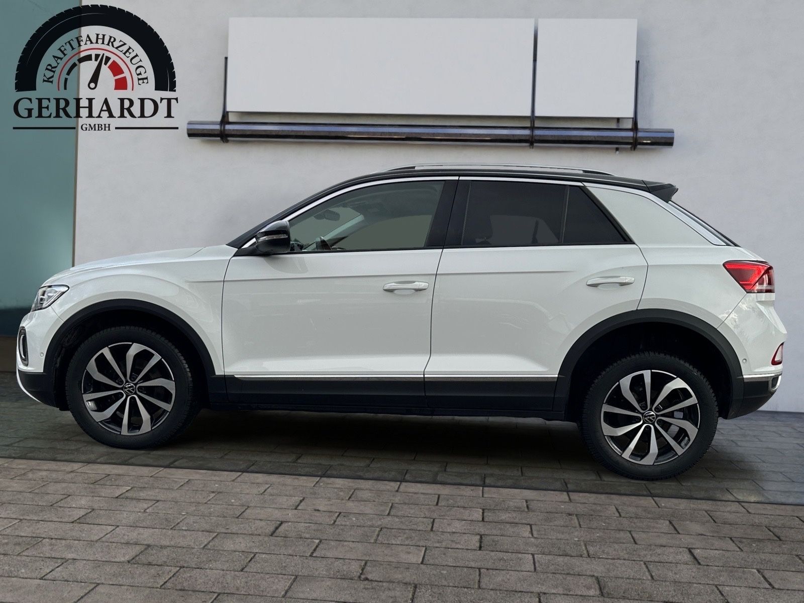 Volkswagen T-Roc 2.0 - Samsaru's Car Outlet
