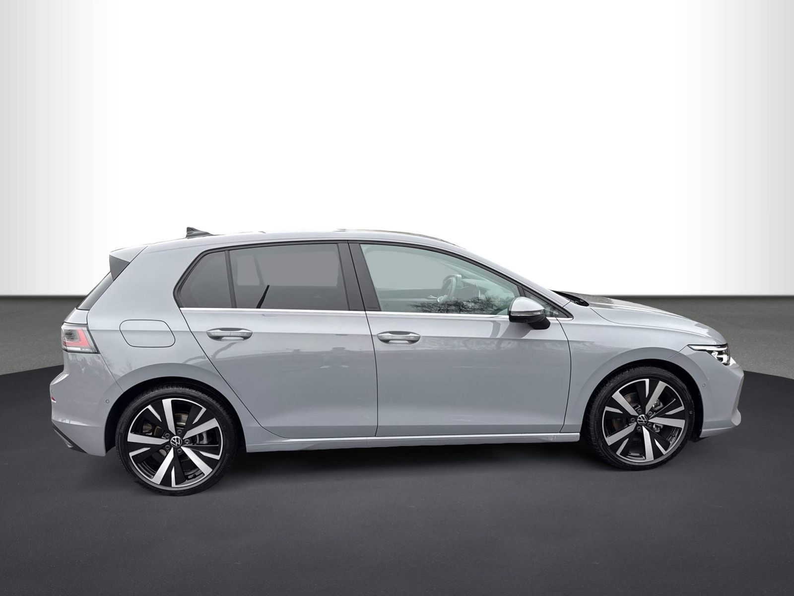 Volkswagen Golf VIII Style 1.5 eTSI DSG, HEAD-UP, MATRIX