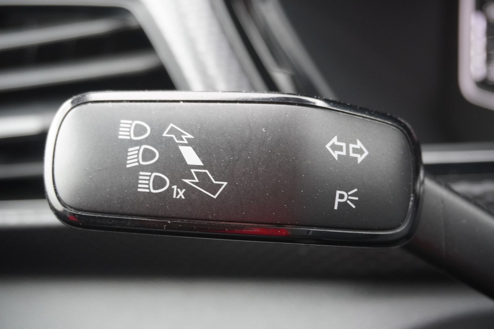 Volkswagen T-Cross 1.0 TSI - Samsaru's Car Outlet