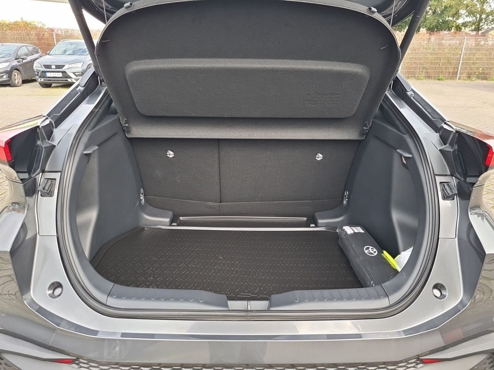 Toyota C-HR 1.8 FWD Team Deutschland ACC+AUT+LED+Navi