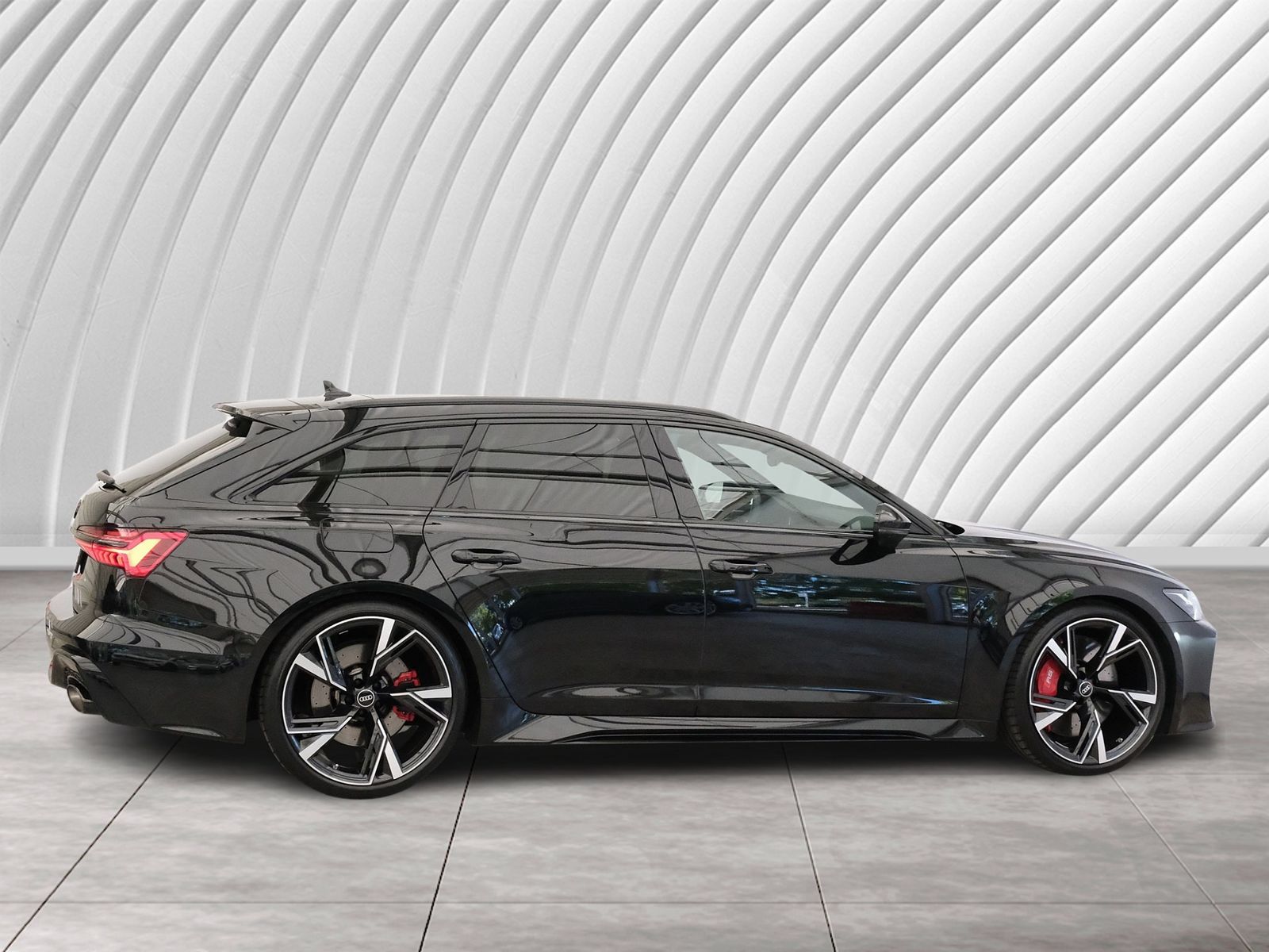 Audi RS6 Avant 4.0 TFSI quattro M Sport PANO AHK RFK