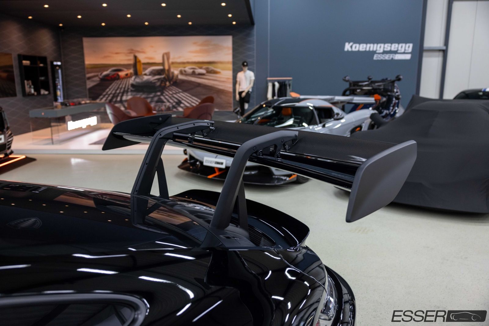 Porsche 992 GT3 RS - Samsaru's Car Outlet