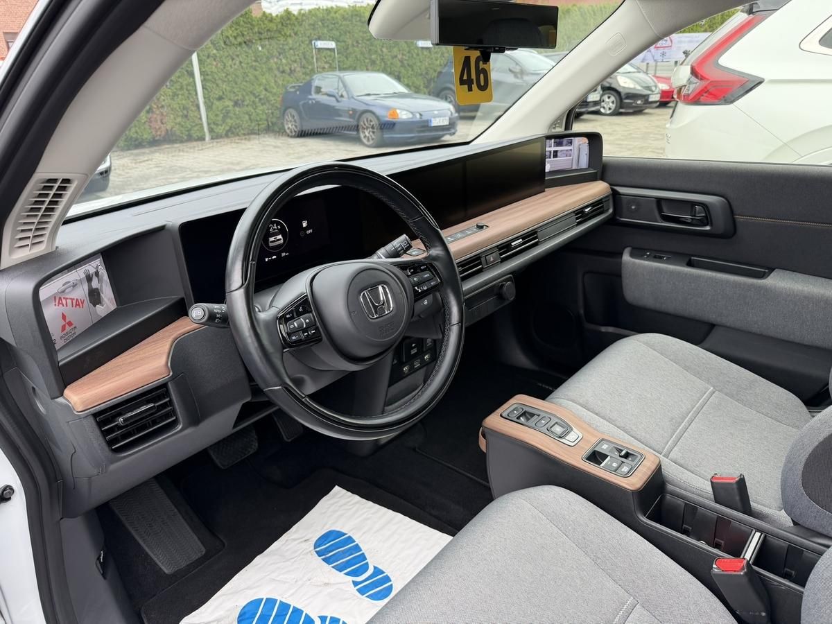 Honda e Advance 17"
