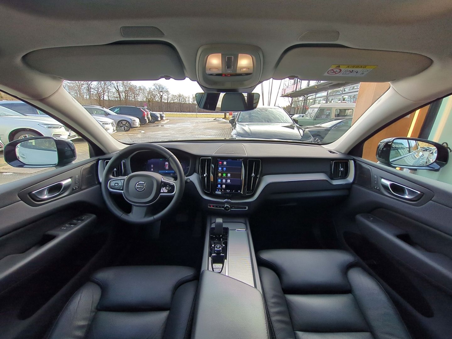 Volvo XC60 Plus Dark Recharge Plug-In Hybrid AWD T8 Tw