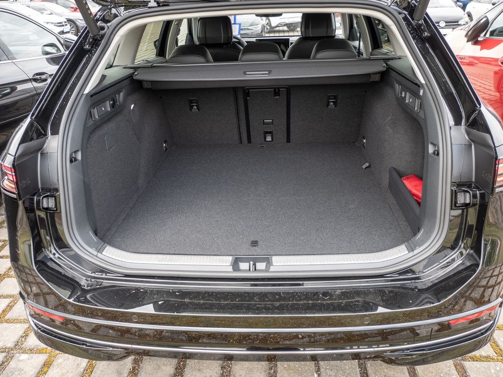 Volkswagen Passat Variant 1.5 TSI eHybrid Elegance AHK ACC