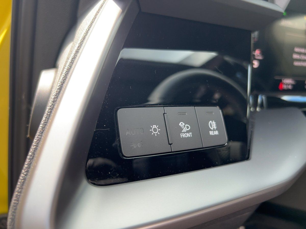 Audi A3 Sportback 35 TFSI S-Line *LED*SHZ*2-Zonen*Nav