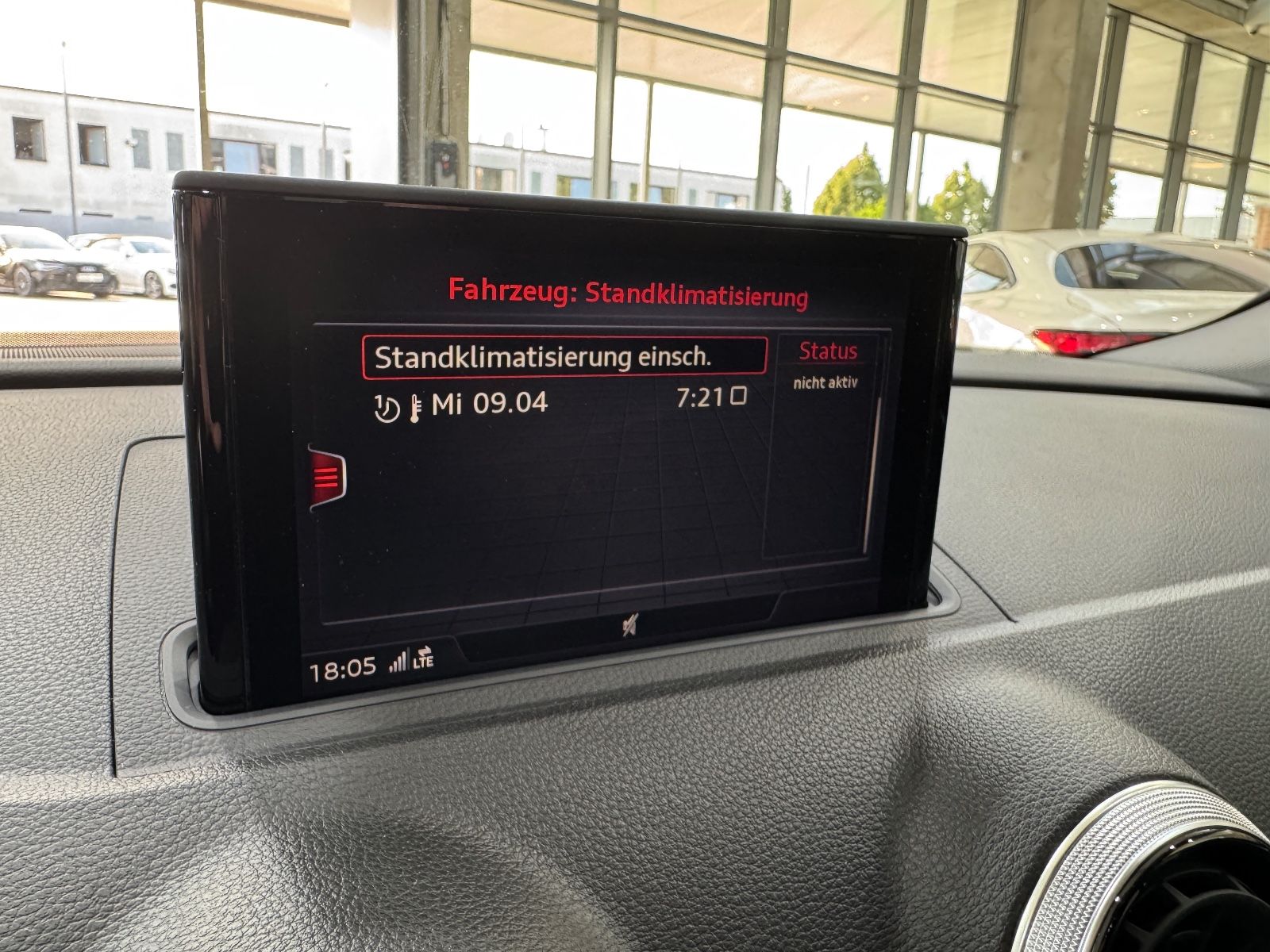 Audi A3 Sportback 40 e-tron sport - Samsaru's Car Outlet