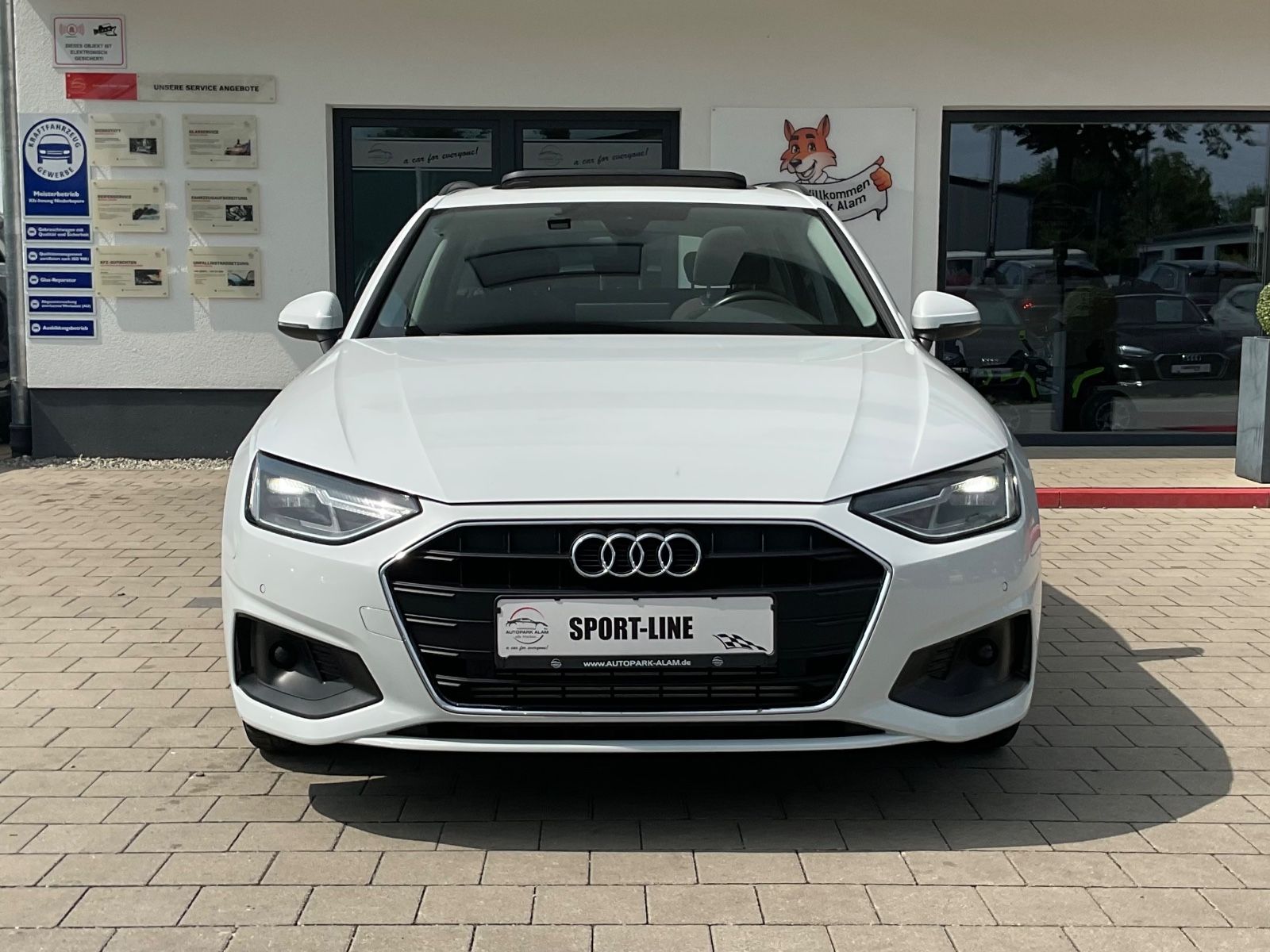 Audi A4 Avant 35 TFSI S-tronic - Samsaru's Car Outlet