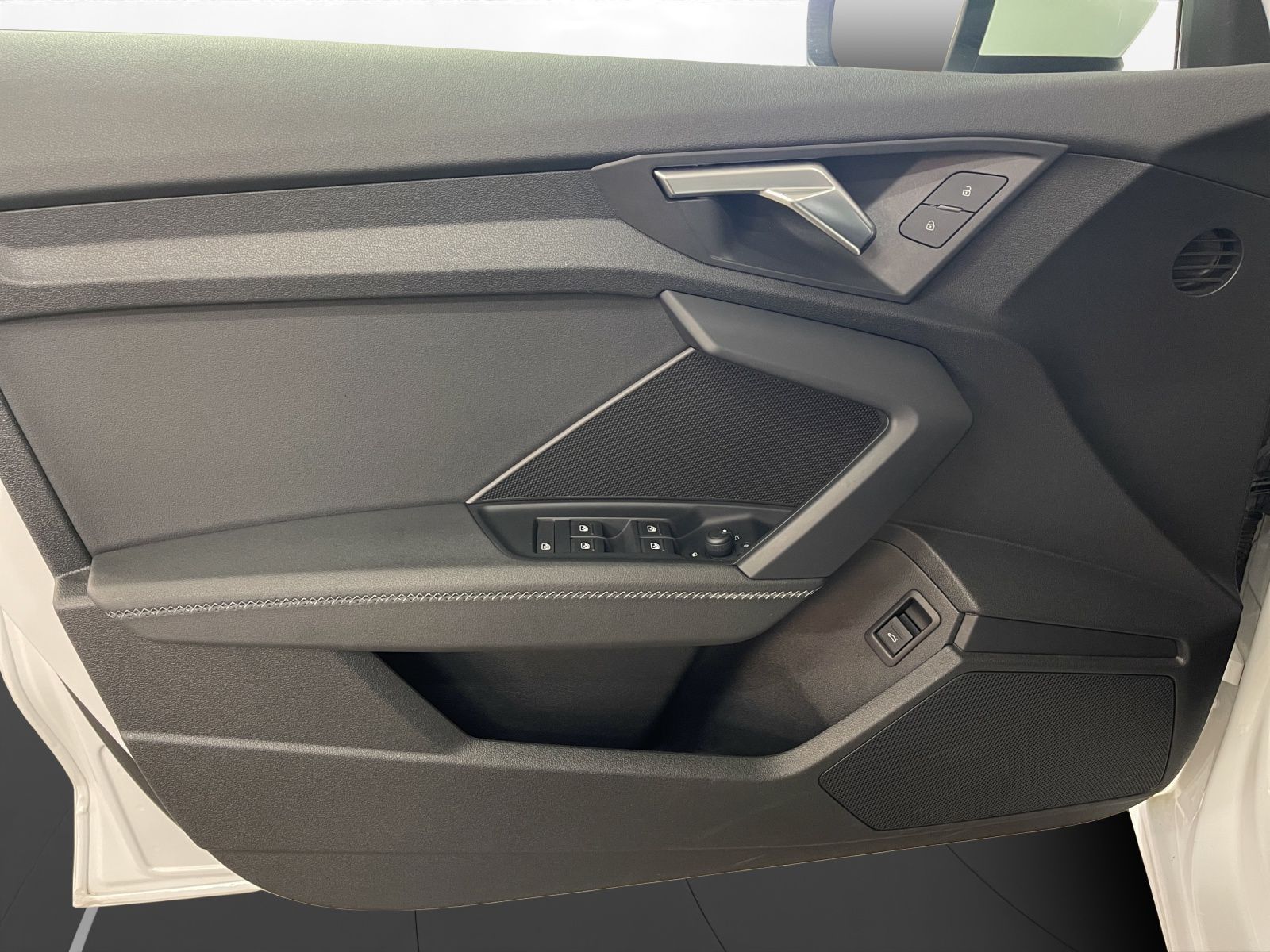 Audi A3 Limousine 35 TDI S line LED LM 18" Navi RFK T