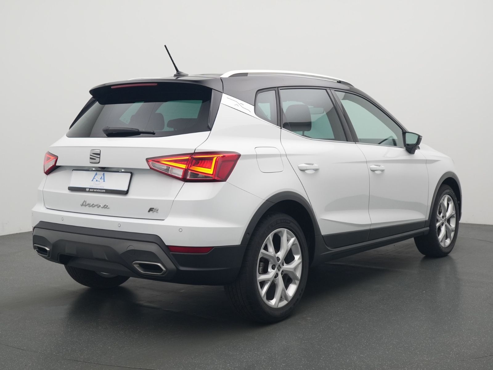 Seat Arona FR-Line DSG - Samsaru's Car Outlet