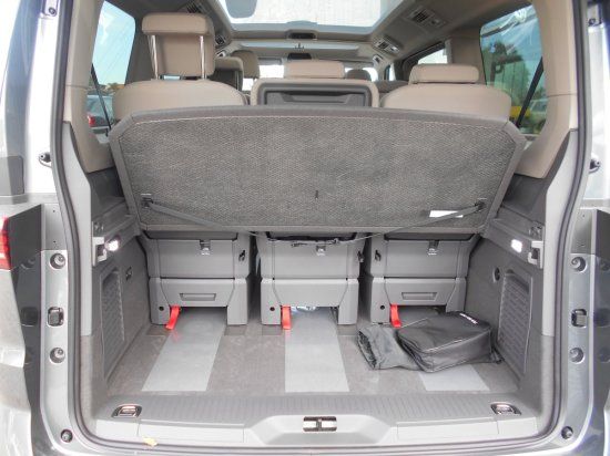 Volkswagen T7 Multivan Life 2.0 TSI DSG - Samsaru's Car Outlet