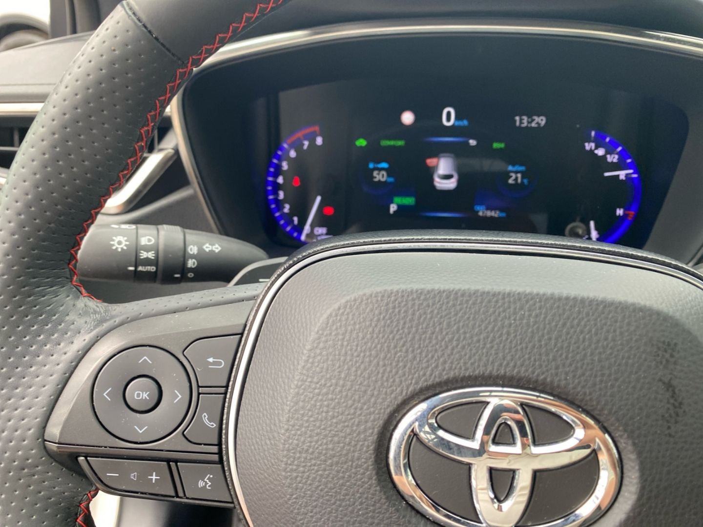 Toyota Corolla 2.0 Hybrid TS GR Sport - Samsaru's Car Outlet
