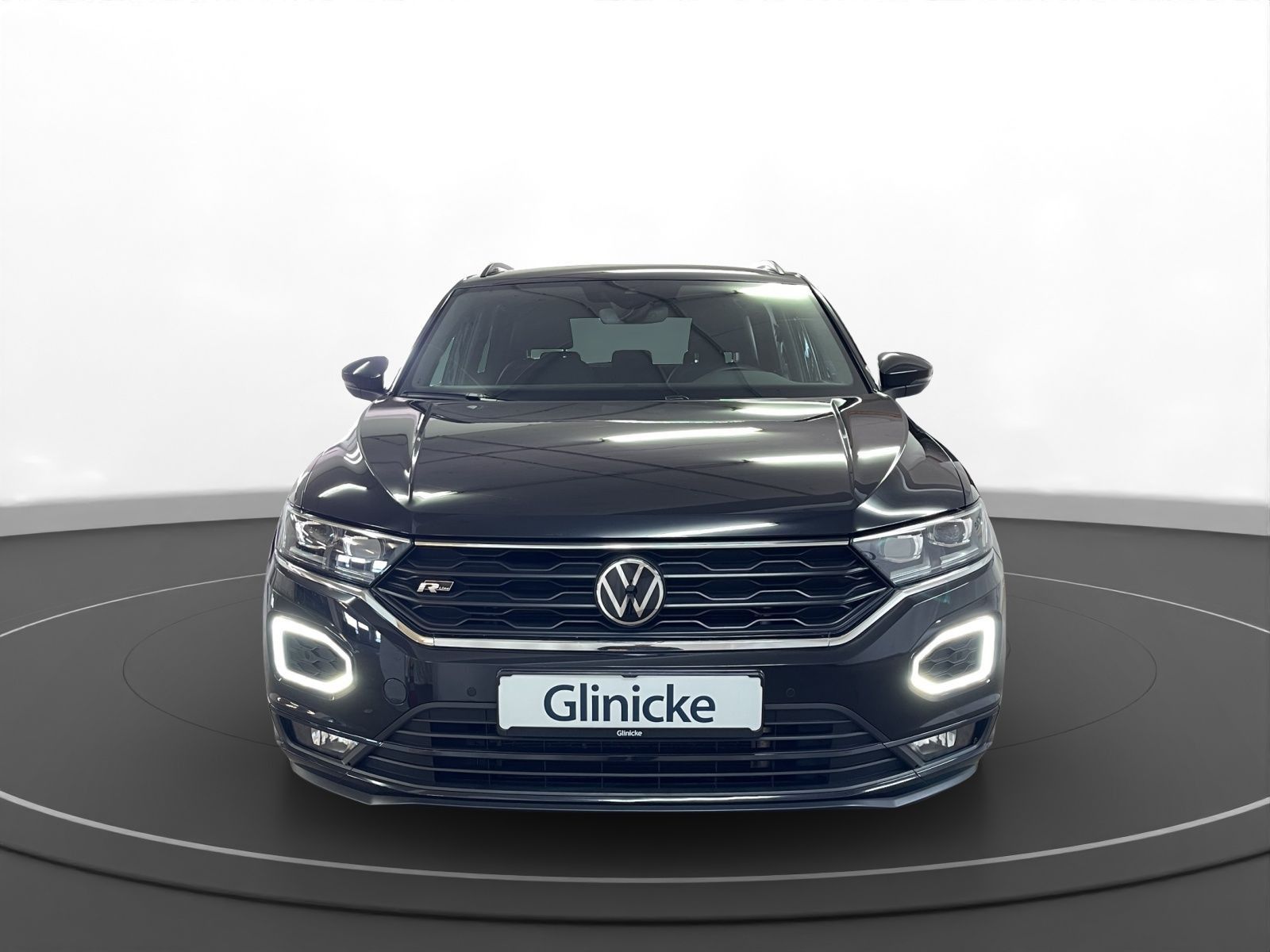 Volkswagen T-Roc 1.5 TSI Sport R-Line - Samsaru's Car Outlet