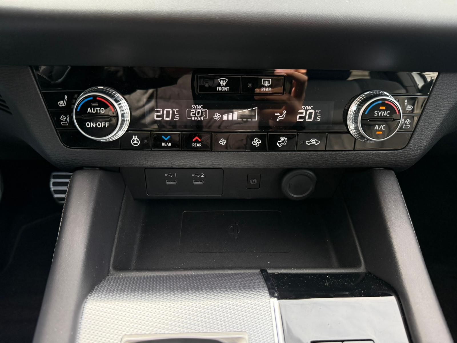 Mitsubishi Outlander PHEV Top *LED *SHZ *HUD *Sound