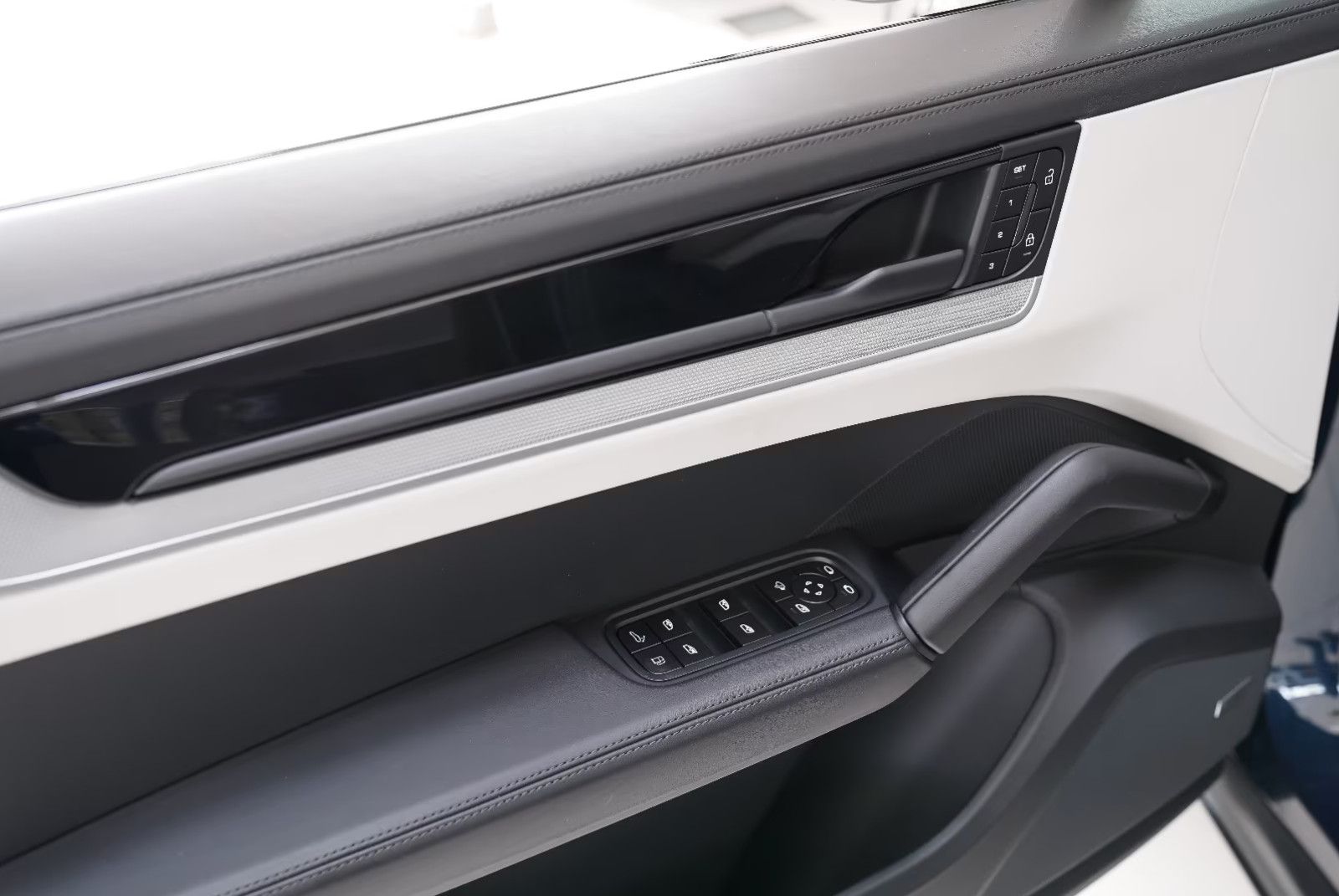Porsche Cayenne E-Hybrid Pano Aero Design BOSE Sport 360