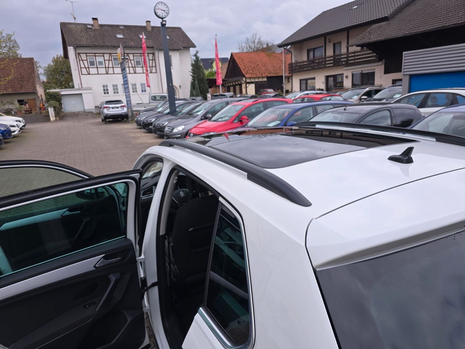 Volkswagen Tiguan Comfortline - Samsaru's Car Outlet